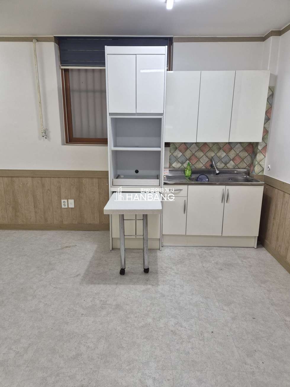 강원 강릉시 교동 버거킹뒤 공실1층상가,권리금없음,보2000월60만도가능, 인테리어되어있어바로영업가능,사무실,인터넷쇼핑몰등깨긋한업종추천 월세 매물번호 11497 사진 5