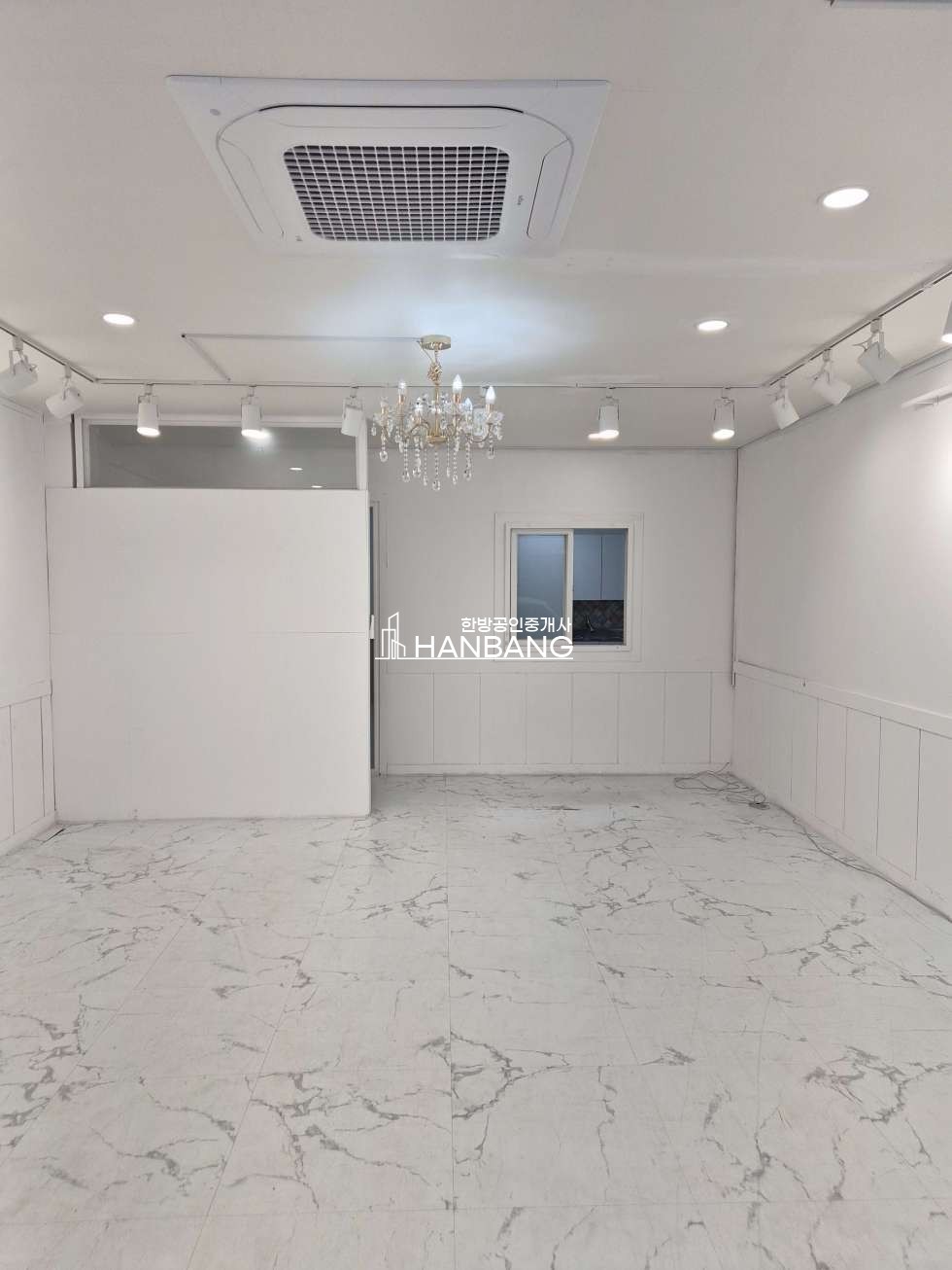 강원 강릉시 교동 버거킹뒤 공실1층상가,권리금없음,보2000월60만도가능, 인테리어되어있어바로영업가능,사무실,인터넷쇼핑몰등깨긋한업종추천 월세 매물번호 11497 사진 7